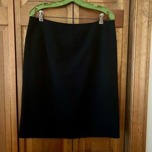 Atelier Women’s Black Classic Pencil Skirt Sz 12 Textured Details on Front Hips